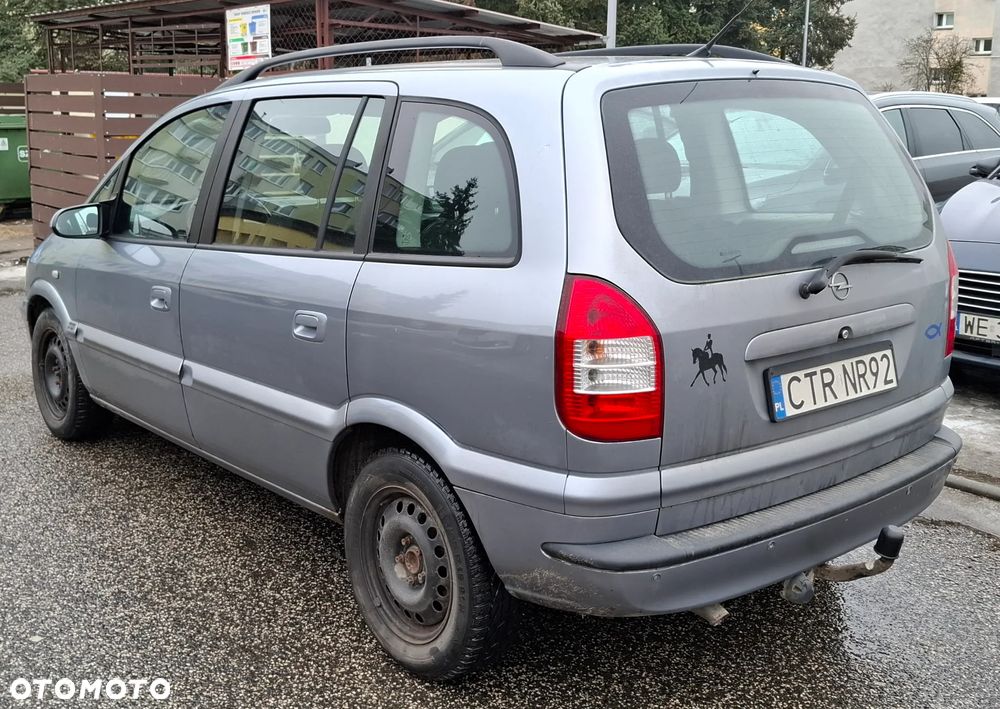 Opel Zafira - 4