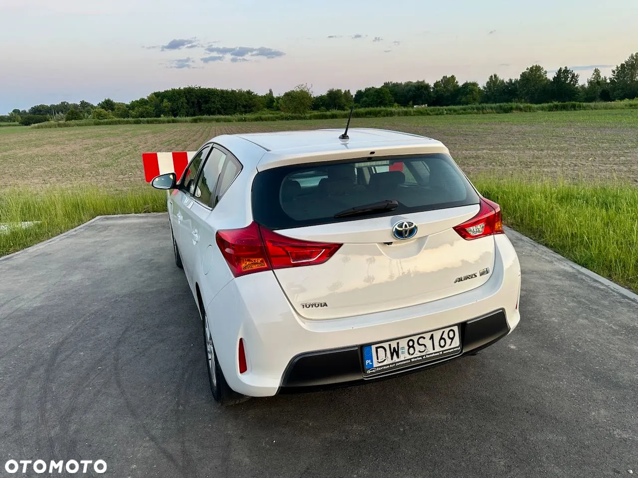Toyota Auris Hybrid 135 Premium - 5