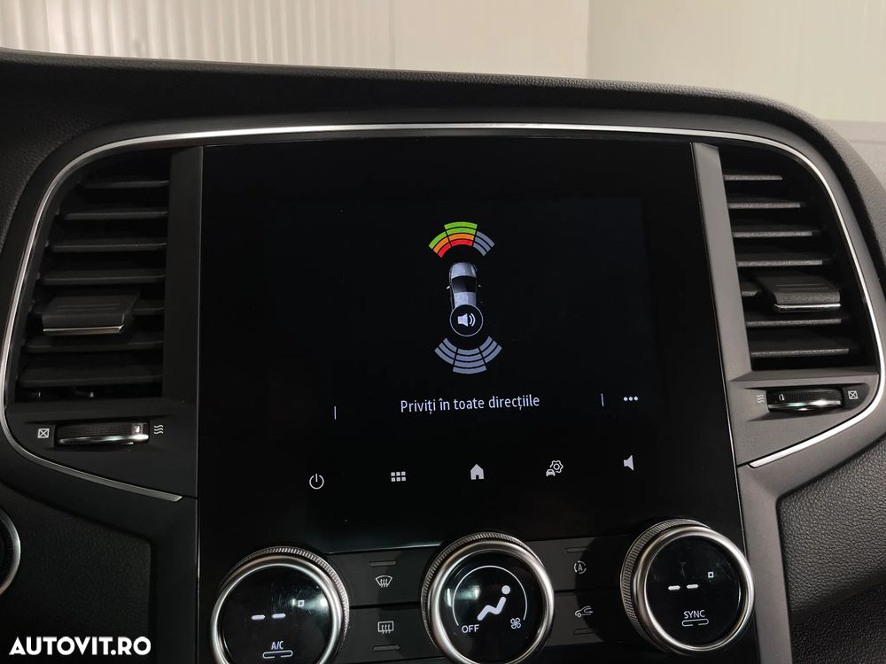 Renault Megane TCe EDC Intens - 19