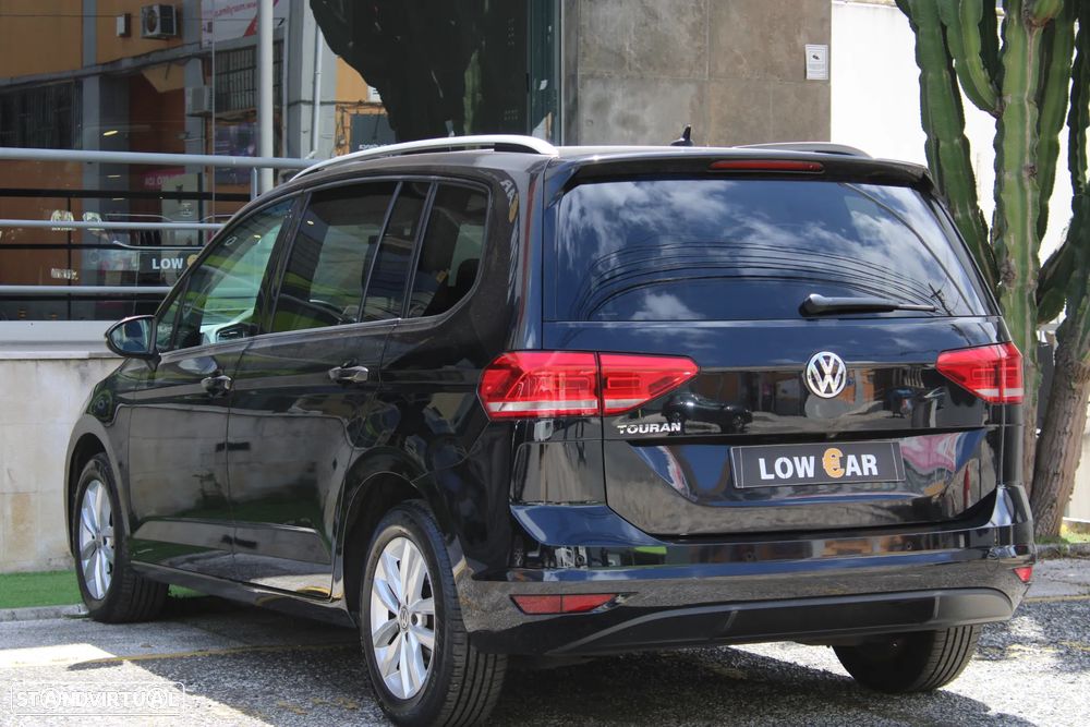 VW Touran 1.6 TDI Highline DSG - 11