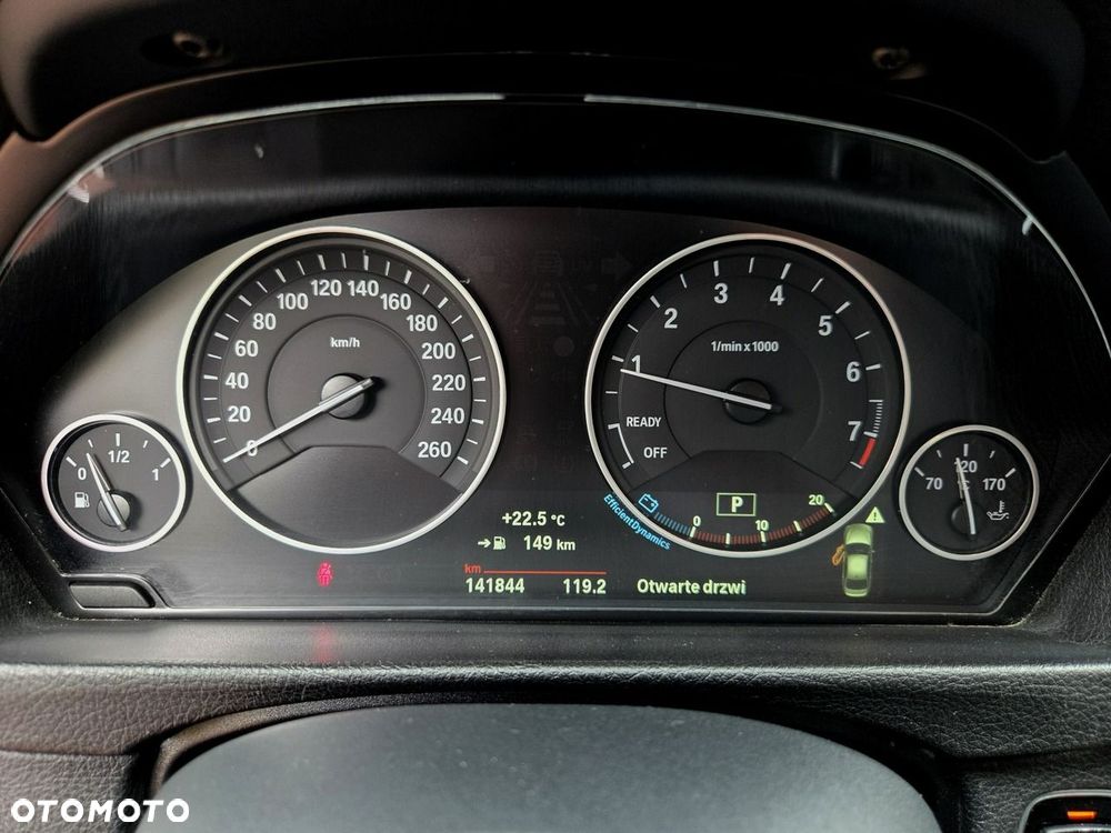 BMW Seria 3 318i - 22