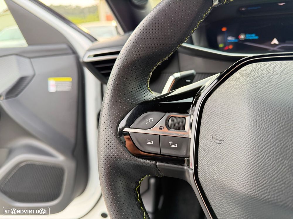 Peugeot 2008 1.2 PureTech GT Pack EAT8 - 29