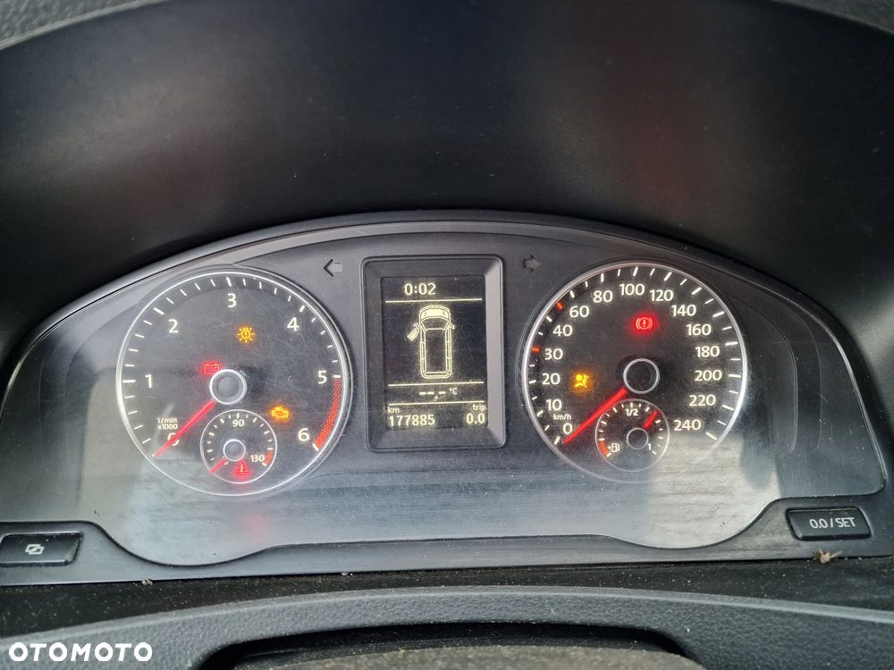 Volkswagen T5 LIFT - 18