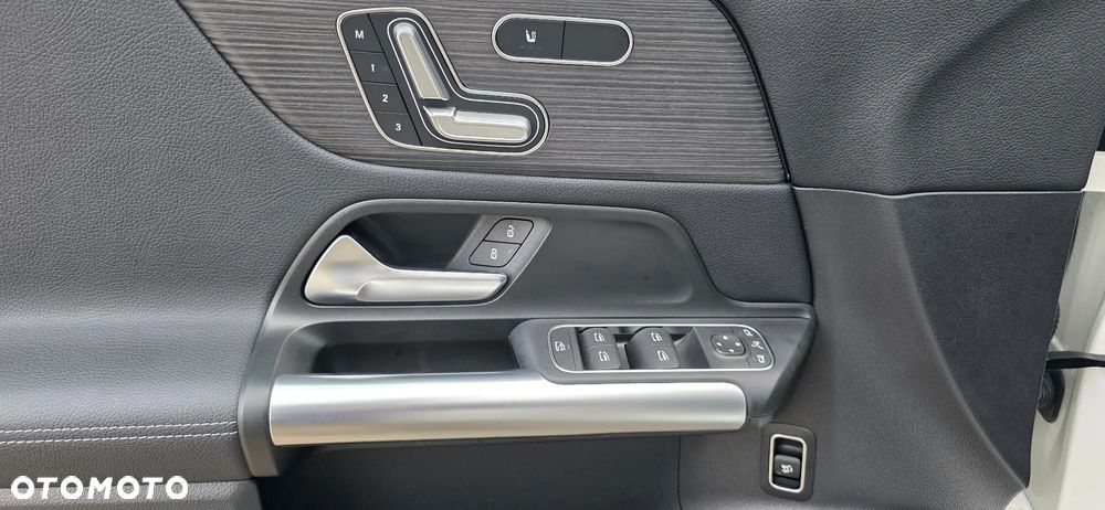 Mercedes-Benz GLA 250 4Matic 8G-DCT Edition AMG Line - 25