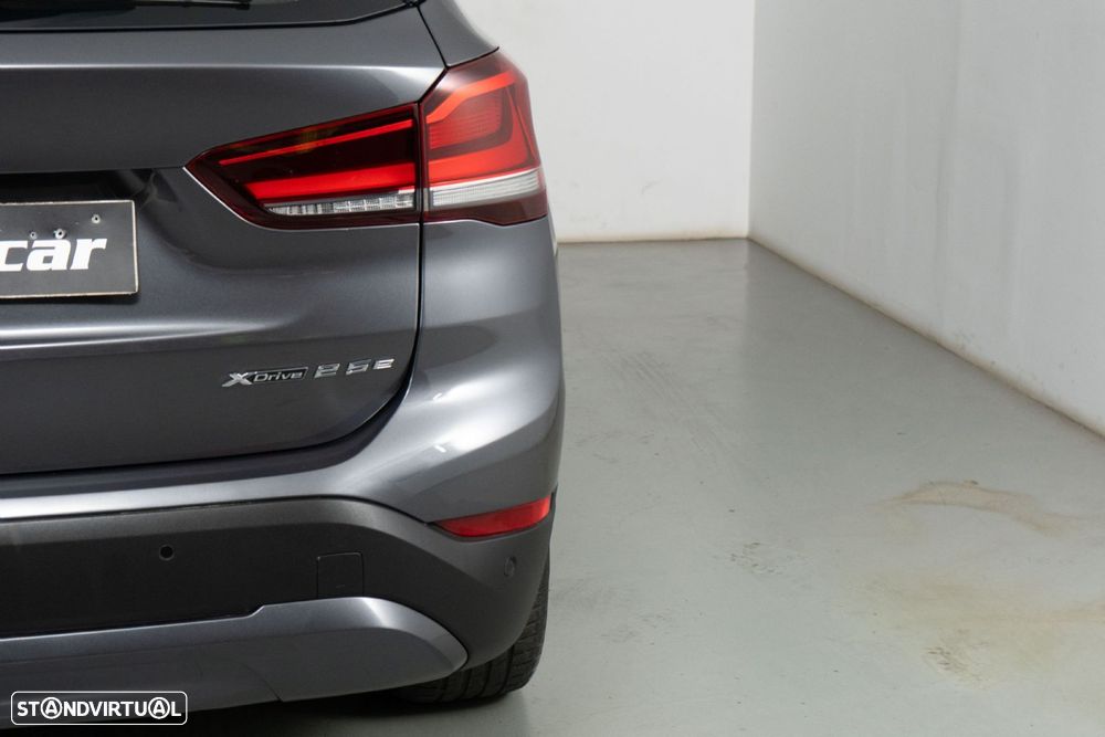 BMW X1 25 e xDrive Corporate Edition - 18