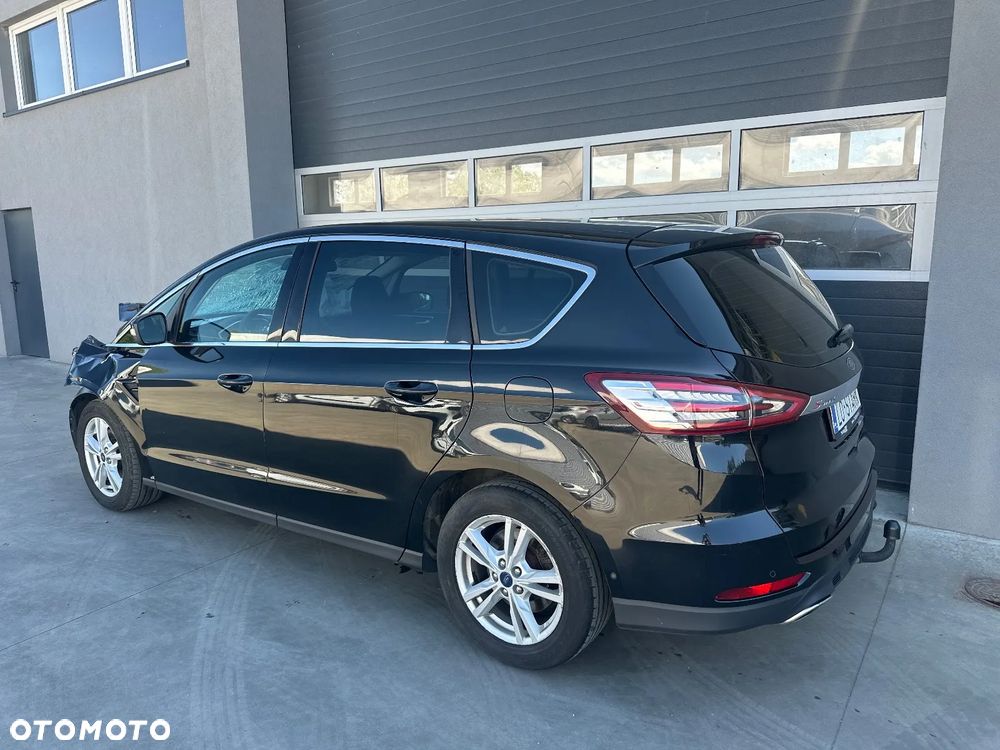 Ford S-Max - 8