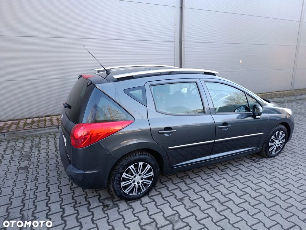 Peugeot 207 95 VTi Premium - 11