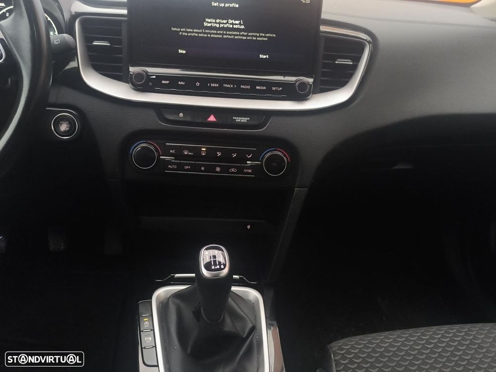 Kia XCeed 1.0 T-GDI Drive - 14