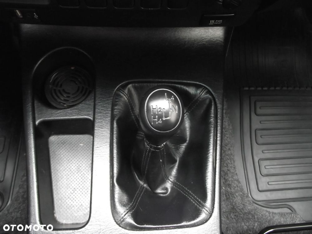 Toyota Hilux 3.0 D-4D Invincible - 31