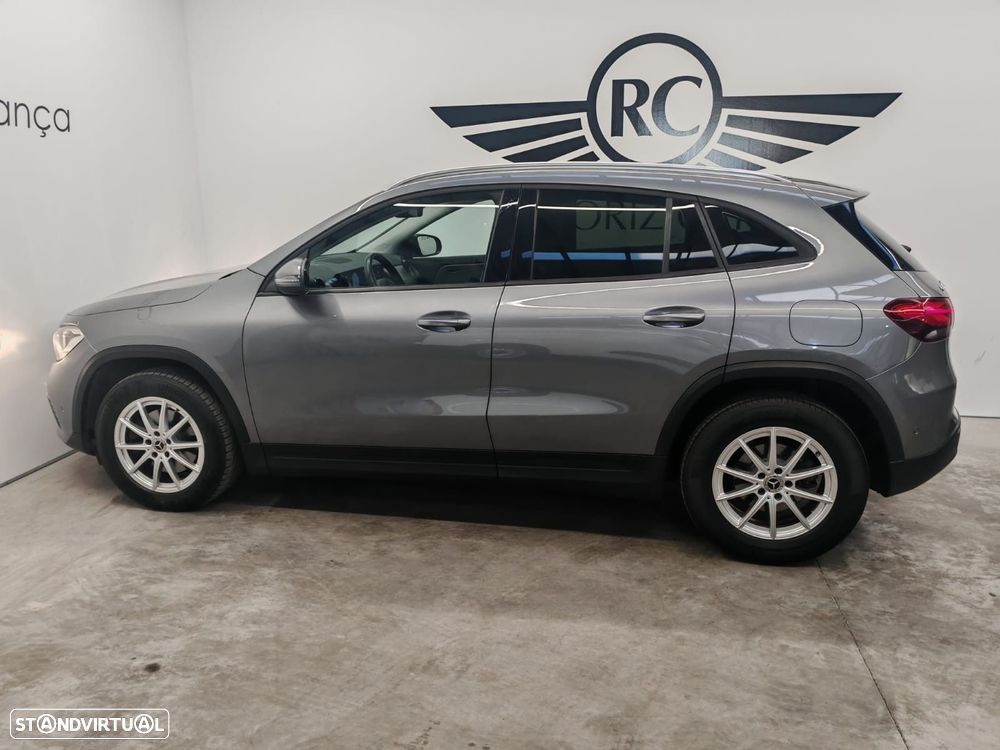 Mercedes-Benz GLA 180 d - 4