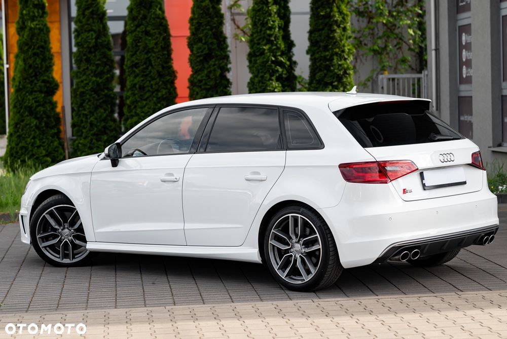 Audi S3 Sportback S tronic - 10
