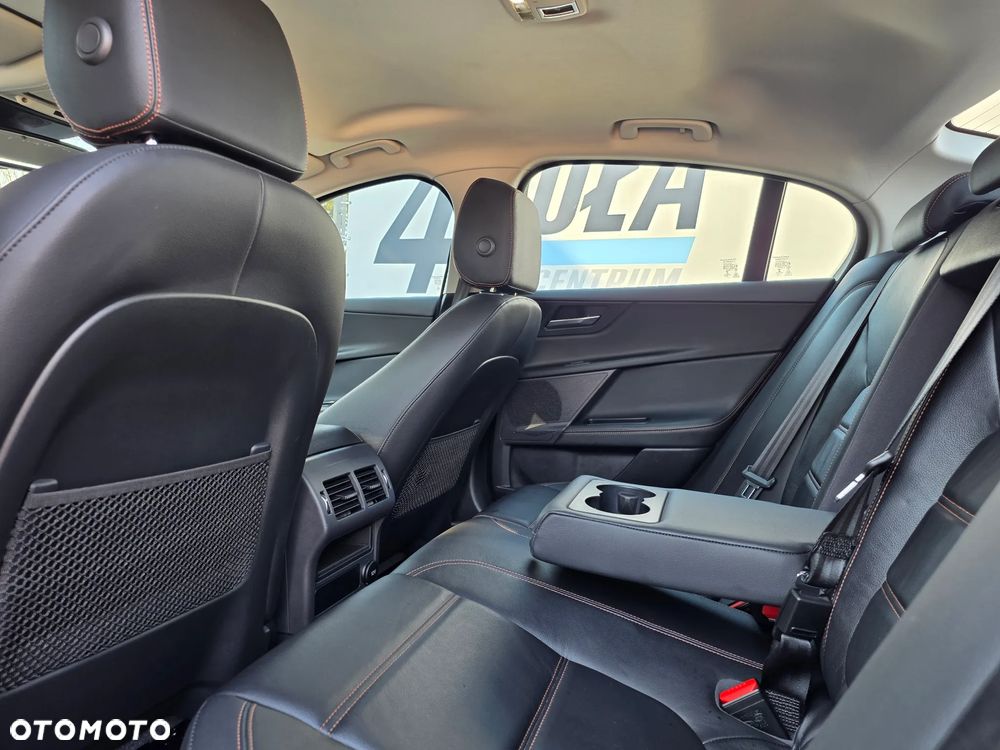 Jaguar XE E-Performance Portfolio - 15