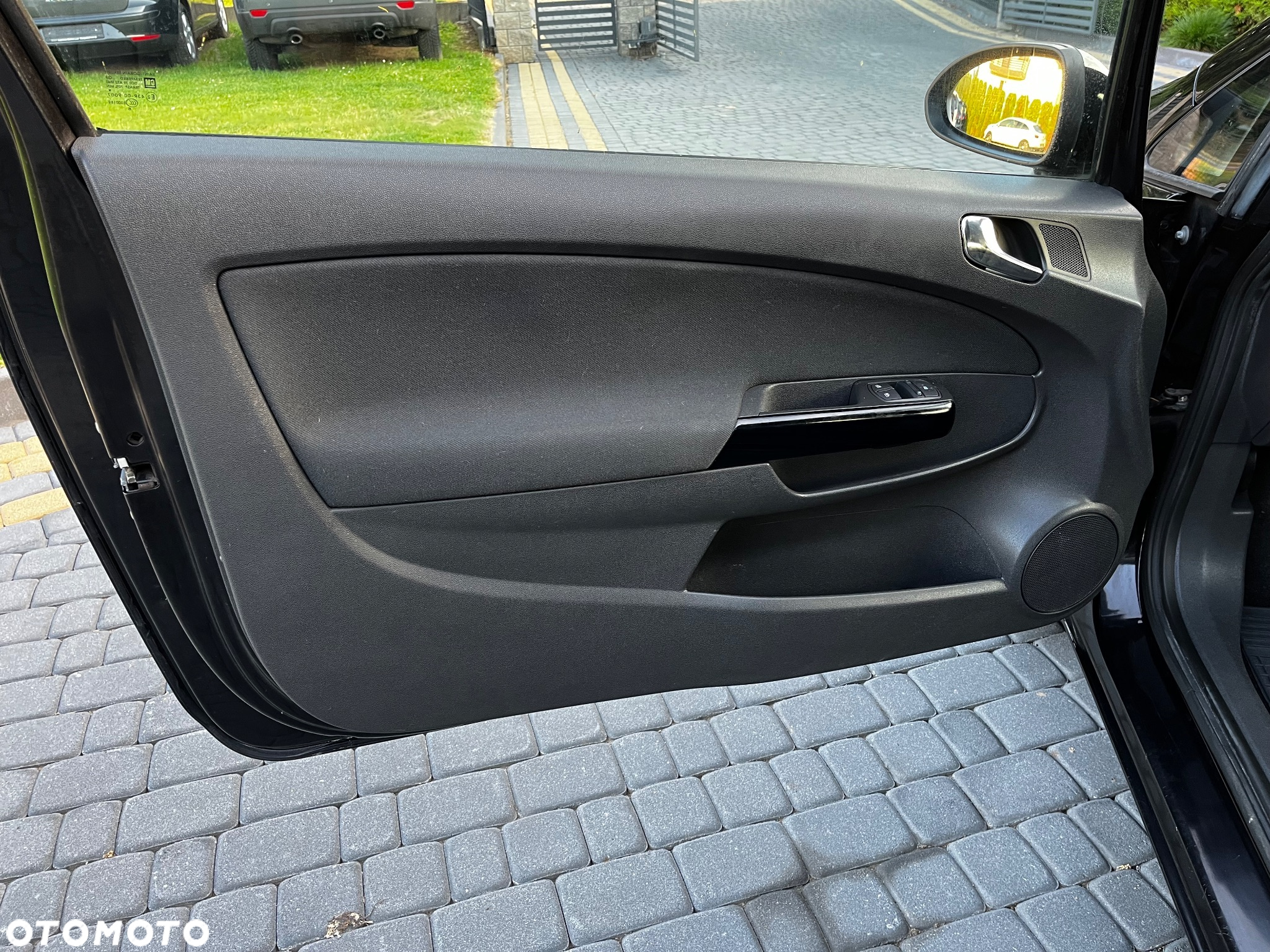 Opel Corsa 1.2 16V - 9