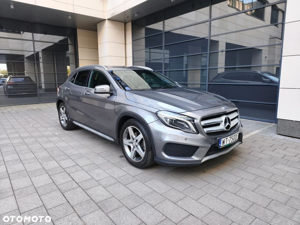 Mercedes-Benz GLA - 2