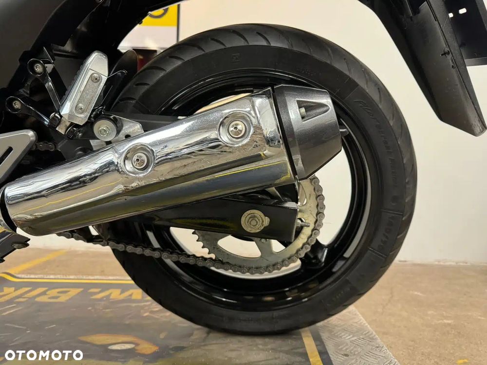 Suzuki GW 250 - 24