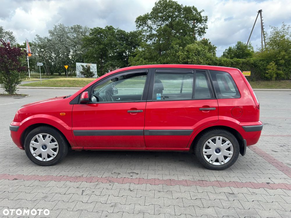 Ford Fusion - 3