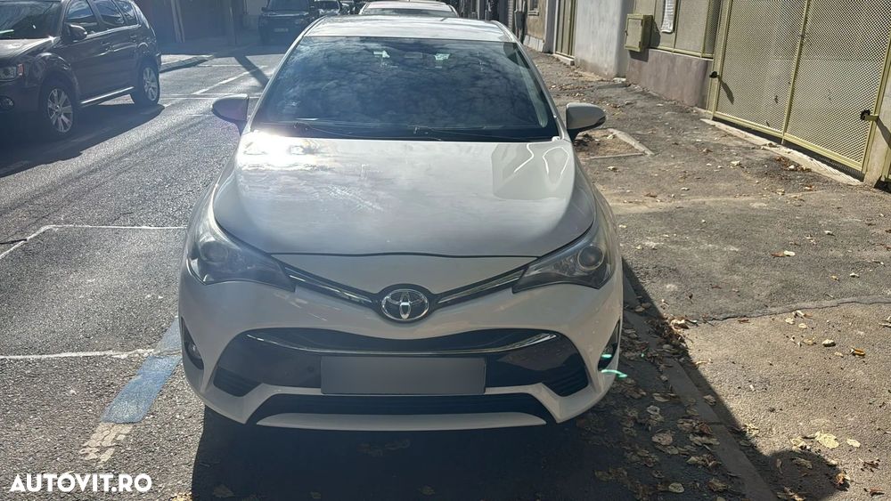 Toyota Avensis 1.8 Multidrive S Executive - 3