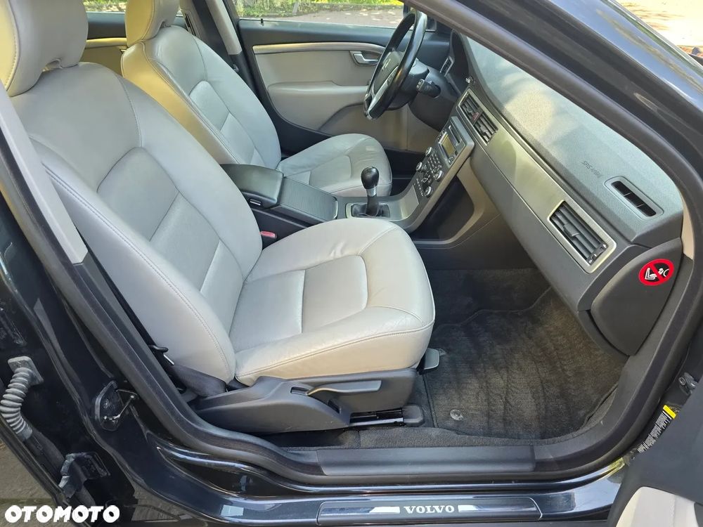 Volvo V70 2.0D Momentum - 31