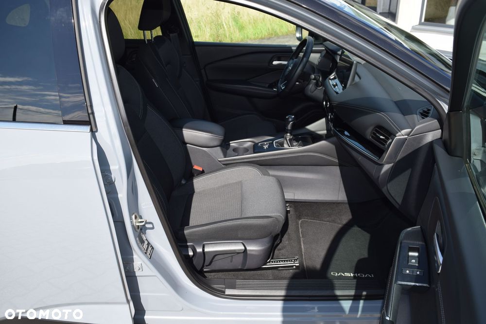 Nissan Qashqai 1.3 DIG-T N-Connecta - 21