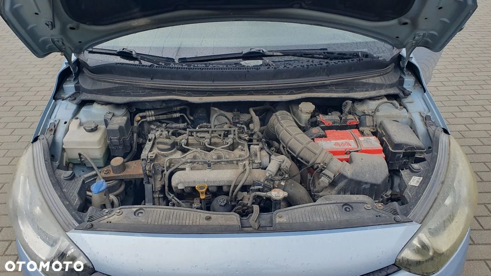 Hyundai i20 1.1 CRDi Trend - 9
