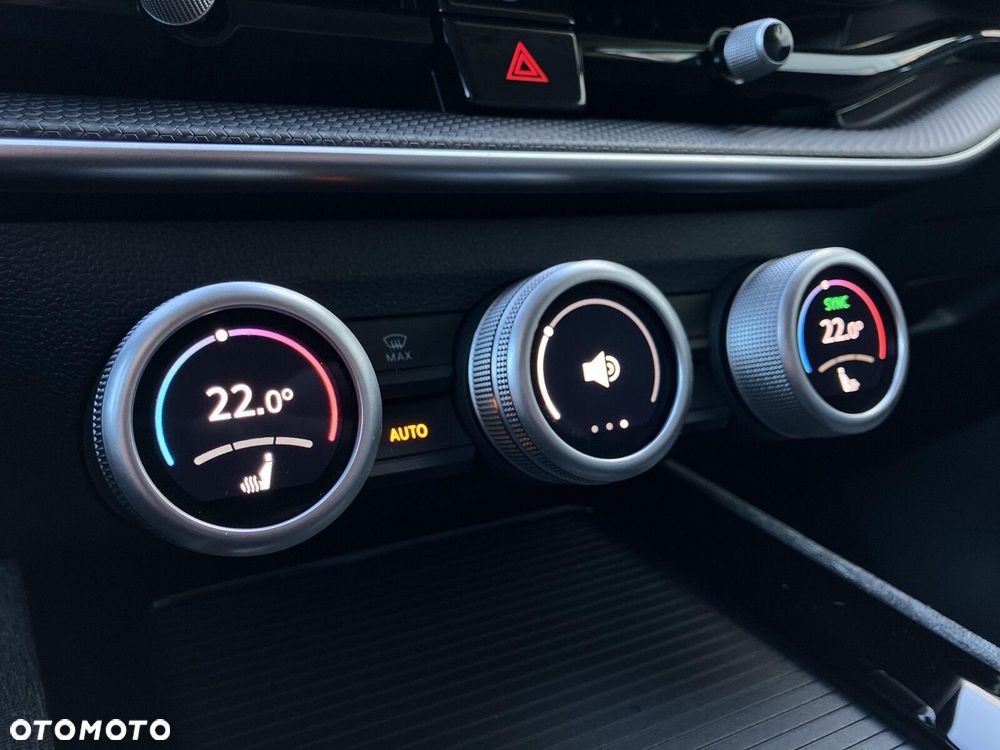 Skoda Superb 2.0 TDI SCR Selection DSG - 23