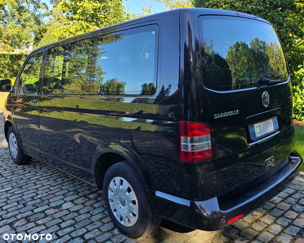 Volkswagen Caravelle - 9