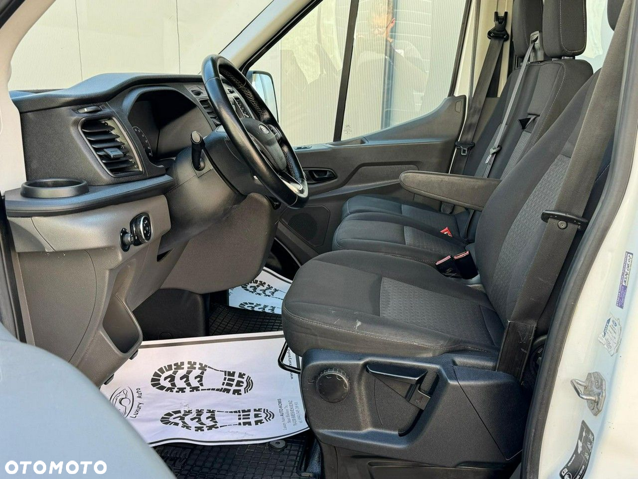 Ford Transit - 10