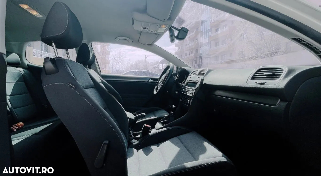 Volkswagen Golf - 14
