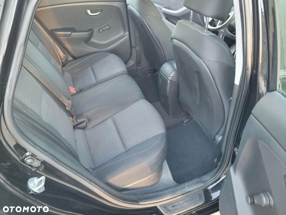 Hyundai i30 1.4 Classic - 12