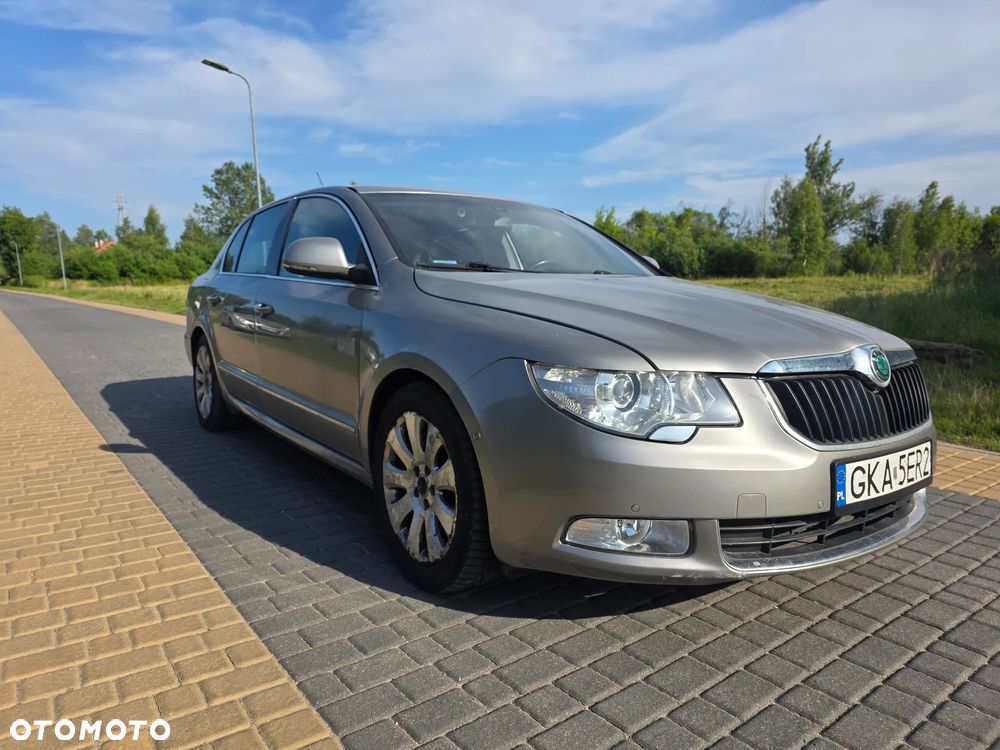 Skoda Superb 2.0 TDI 4x4 Elegance - 1