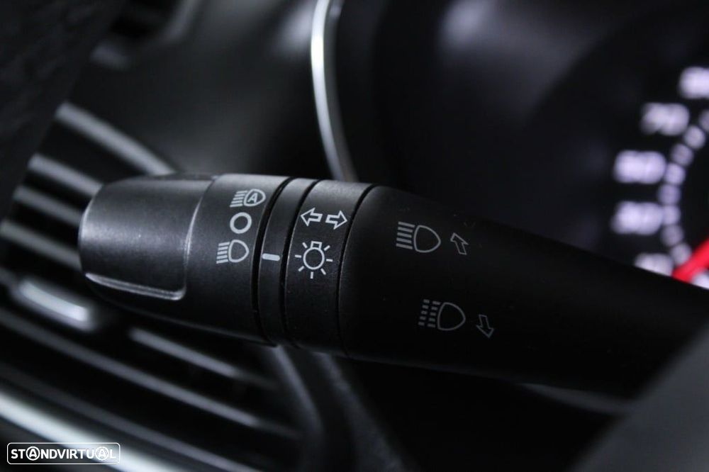 Fiat Tipo Station Wagon 1.6 M-Jet Lounge - 24