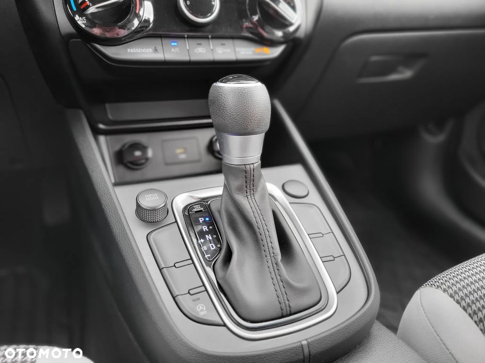 Hyundai Kona - 17