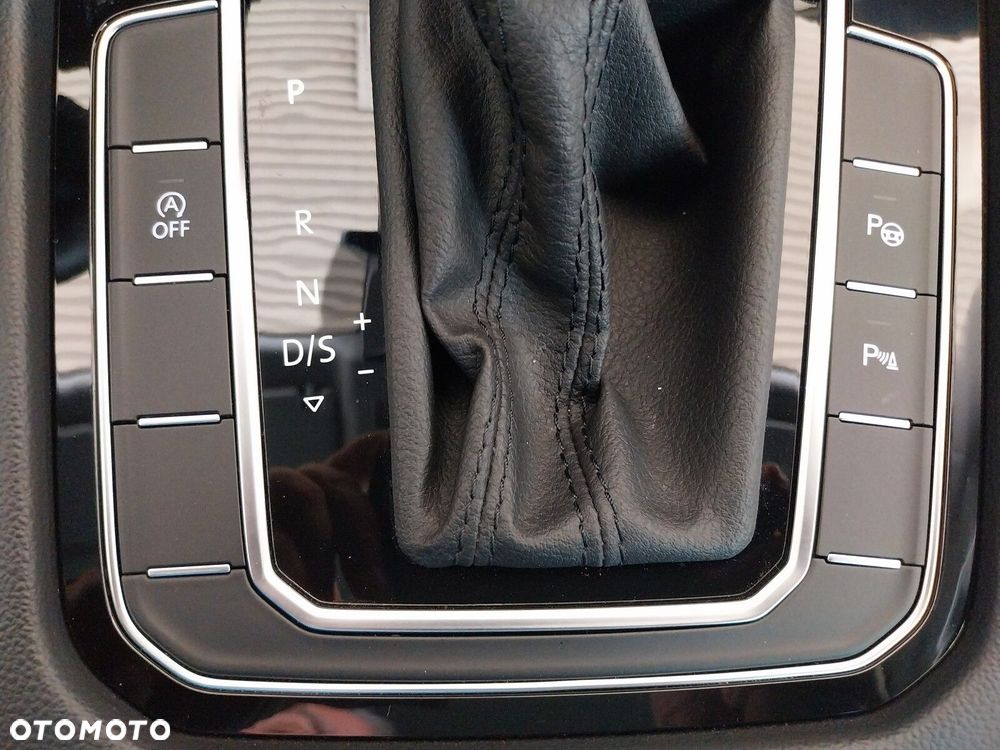 Volkswagen Passat Variant - 32