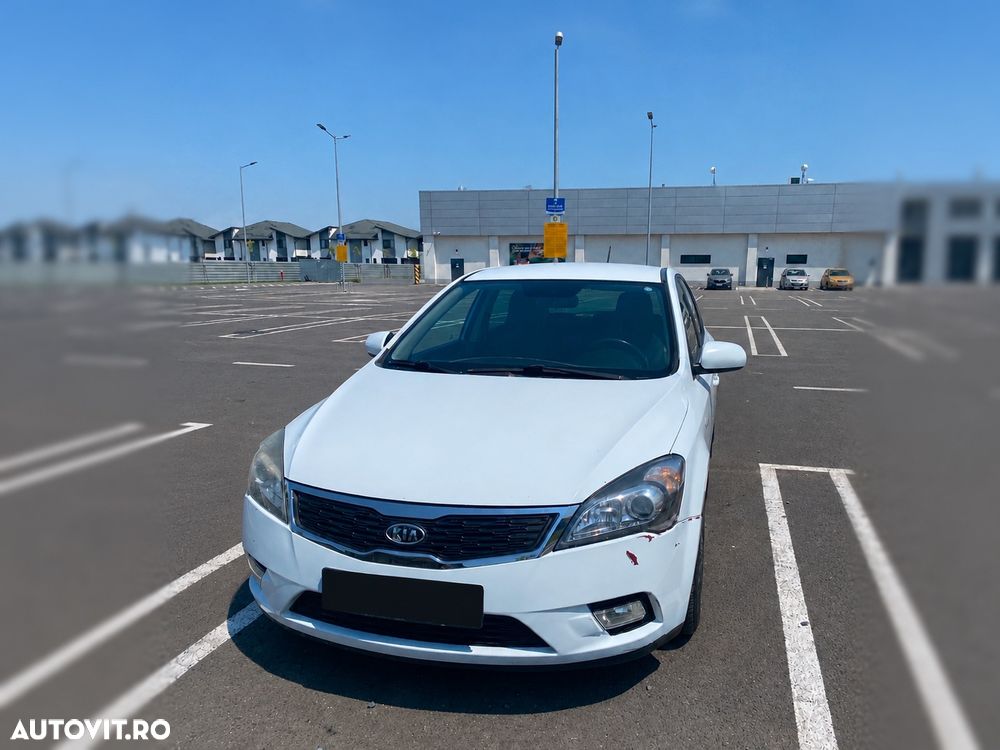 Kia Ceed 1.6 CRDi 115 Automatik Spirit - 1