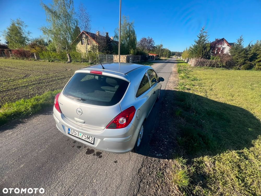 Opel Corsa 1.2 16V - 24