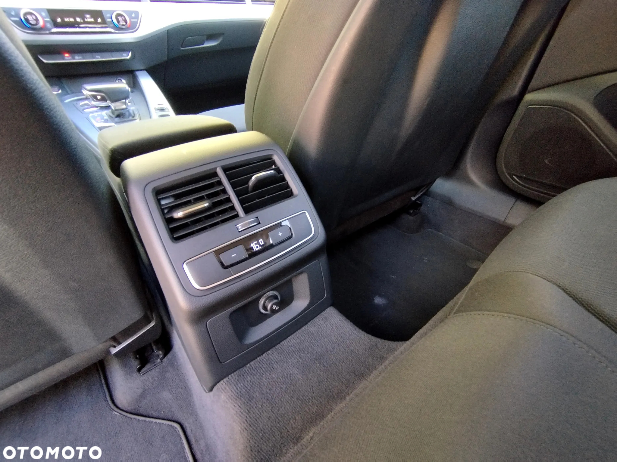 Audi A4 Avant 2.0 TDI S tronic - 14