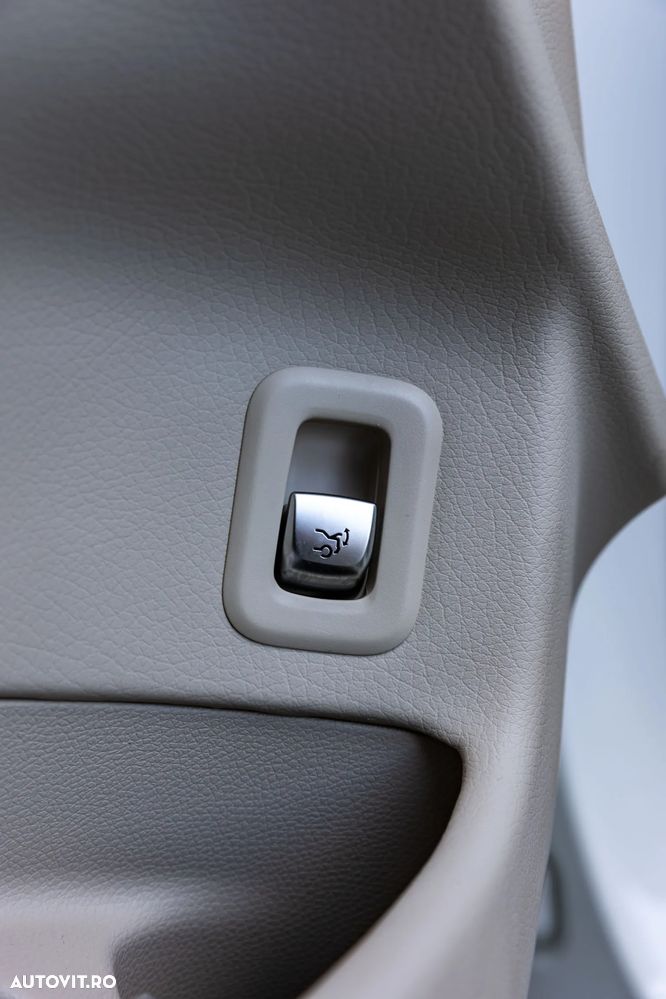 Mercedes-Benz GLC - 9