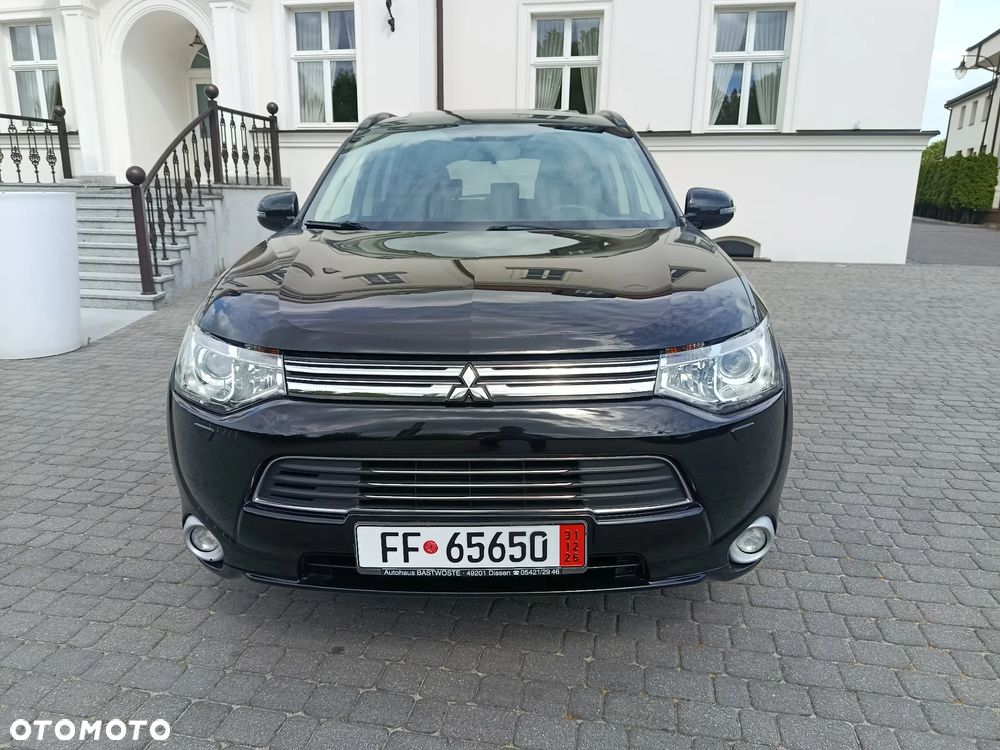 Mitsubishi Outlander 2.0 4WD Plus - 4