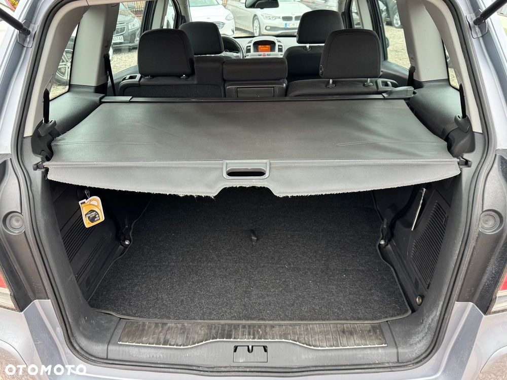 Opel Zafira - 9