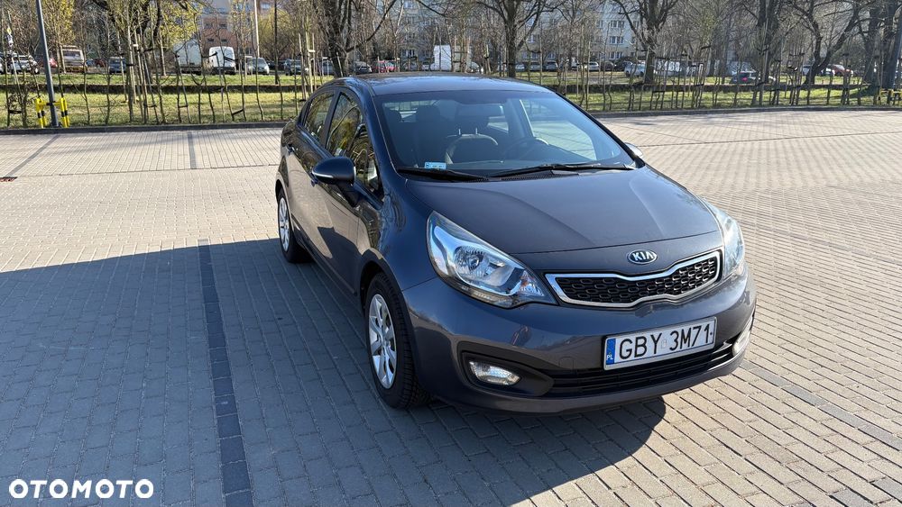 Kia Rio 1.4 L - 3