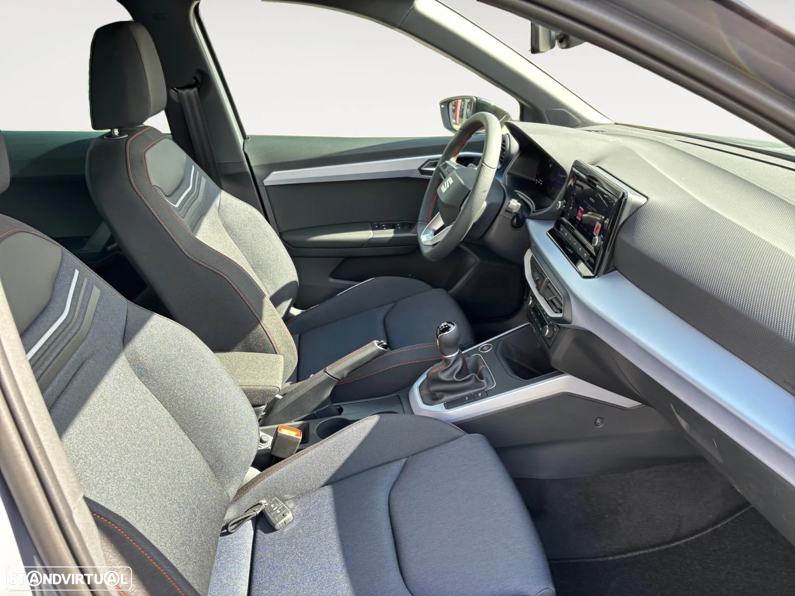 SEAT Arona 1.0 TSI FR - 12