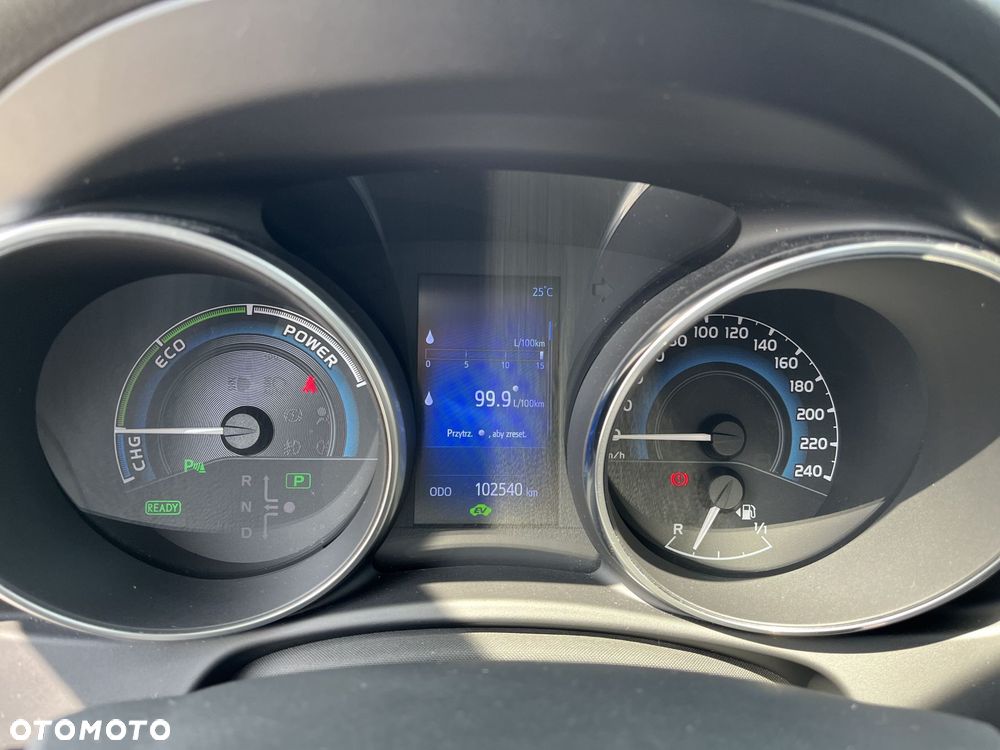 Toyota Auris - 16