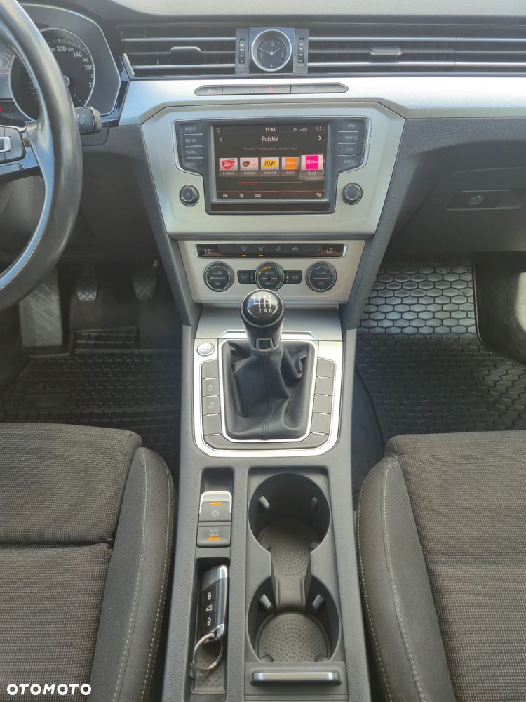 Volkswagen Passat 1.8 TSI BMT Comfortline - 14