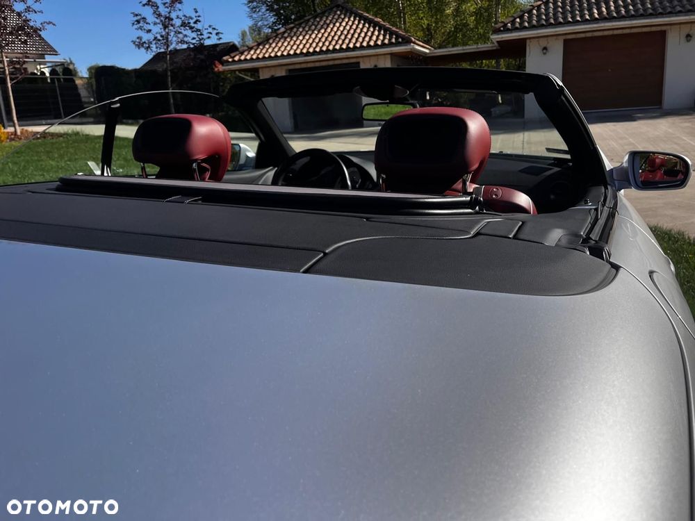 Mercedes-Benz SL 63 AMG - 17