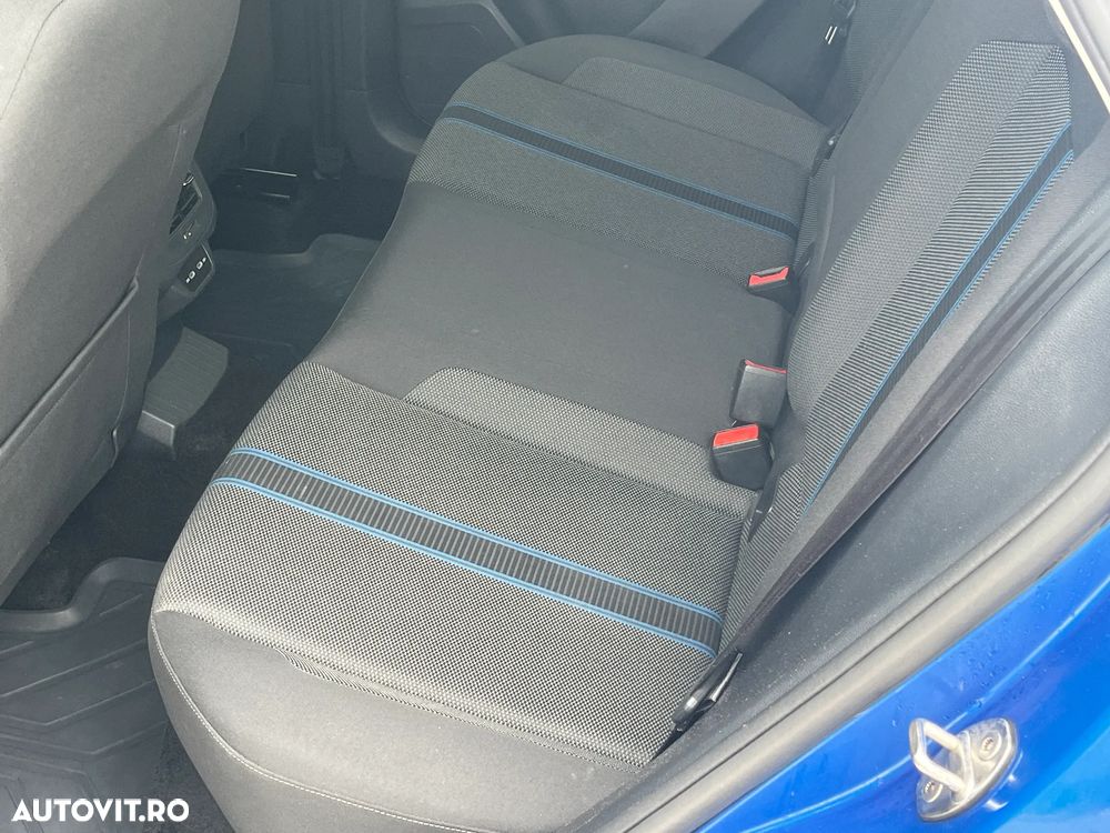 Volkswagen T-Roc - 7