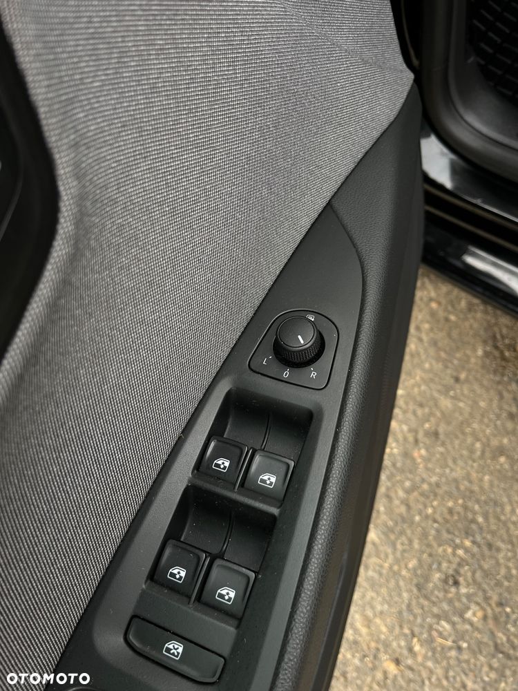 Seat Leon 1.6 TDI Style S&S DSG - 23