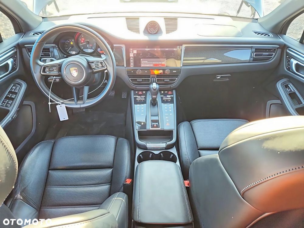 Porsche Macan - 8