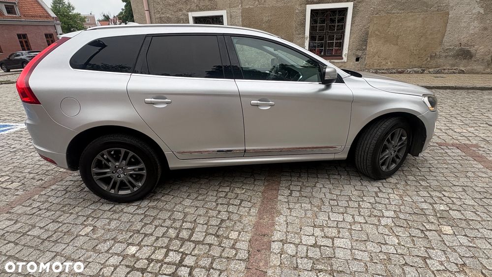 Volvo XC 60 2.4D AWD Momentum - 3