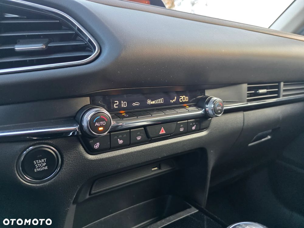 Mazda CX-30 2.0 mHEV Hikari 2WD - 20