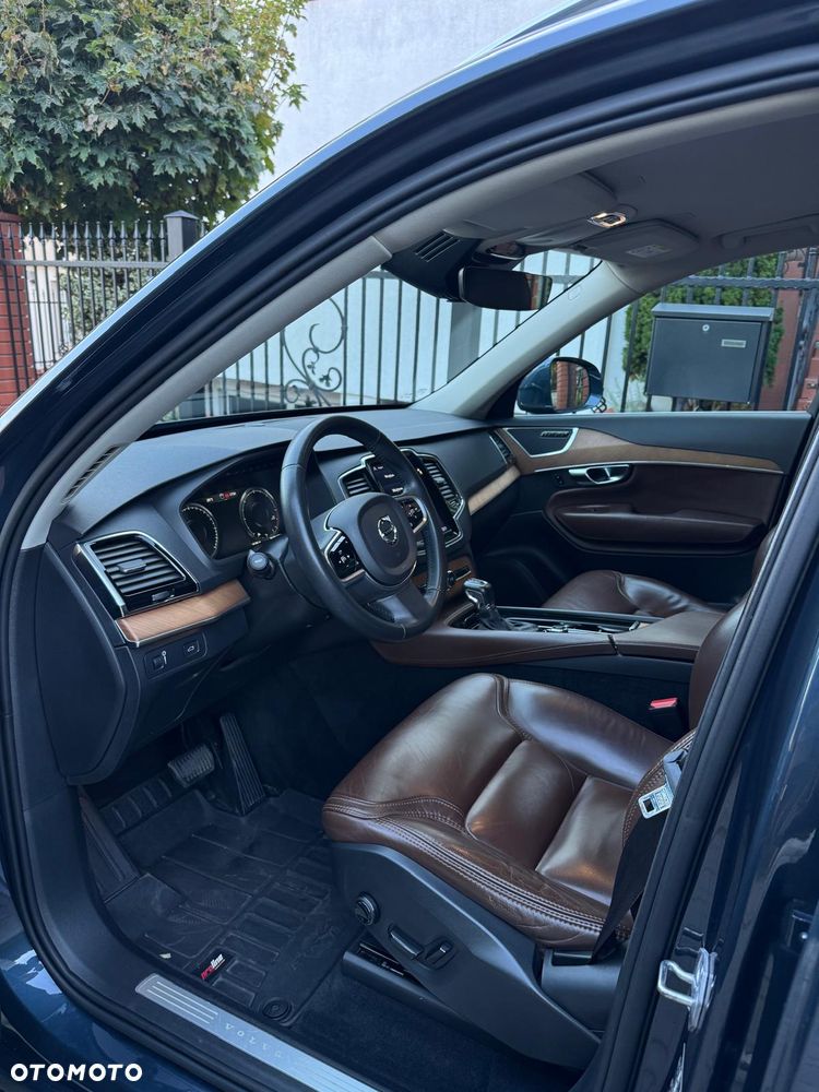 Volvo XC 90 D5 AWD Inscription 7os - 7